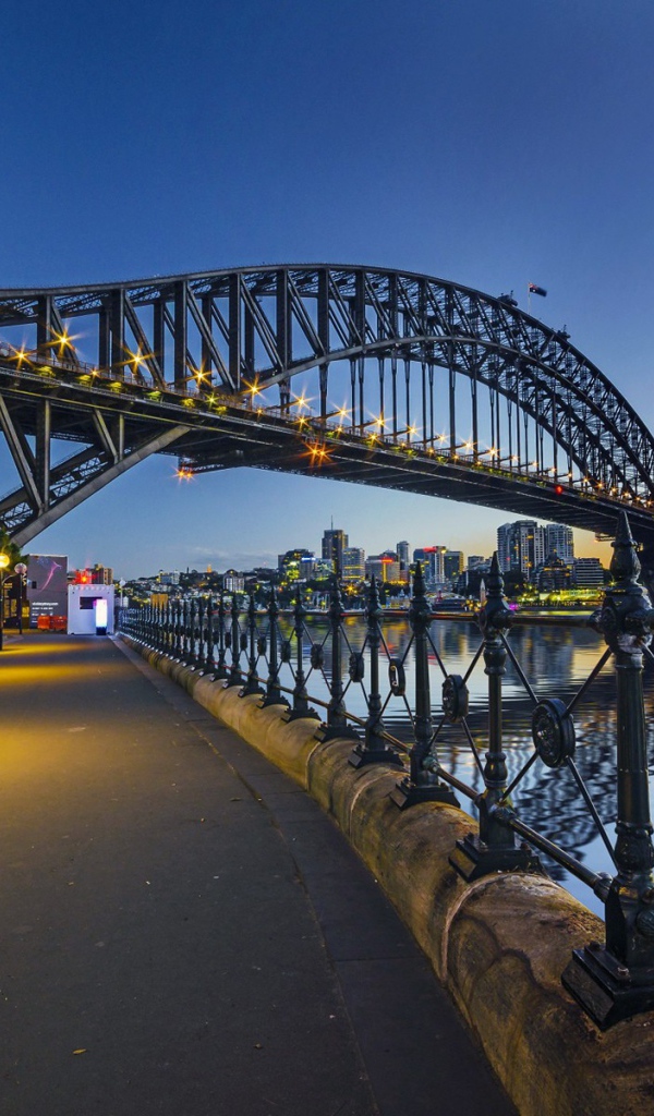 Вечерняя набережная в Сиднее
