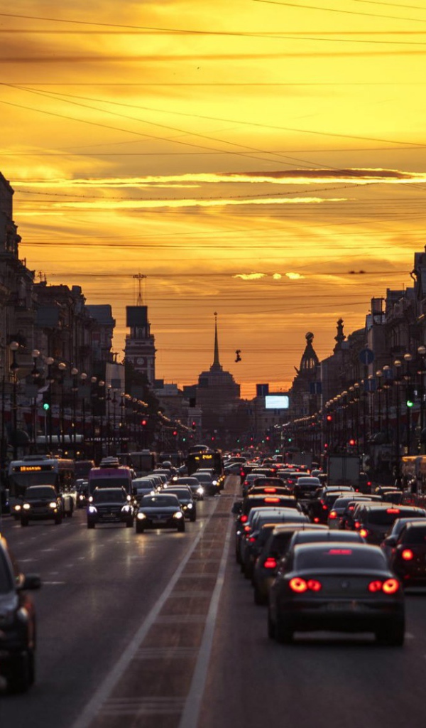 Вечерняя улица в Санкт Петербурге