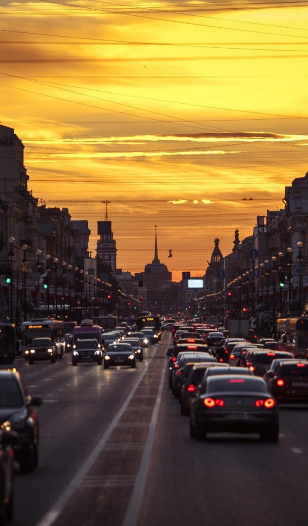 Вечерние пробки на улицах города
