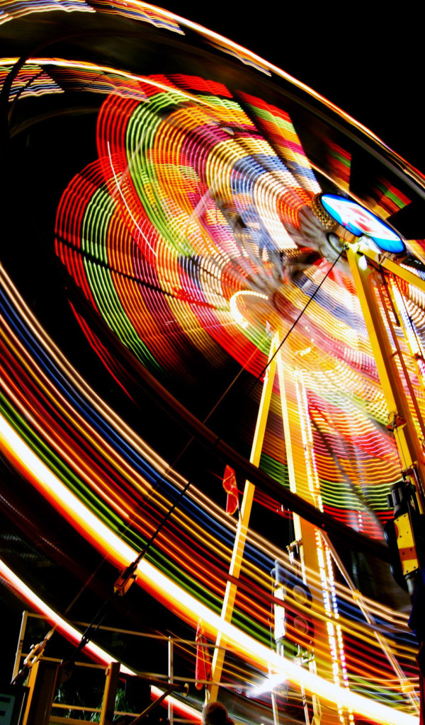 Колесо обозрения ночью