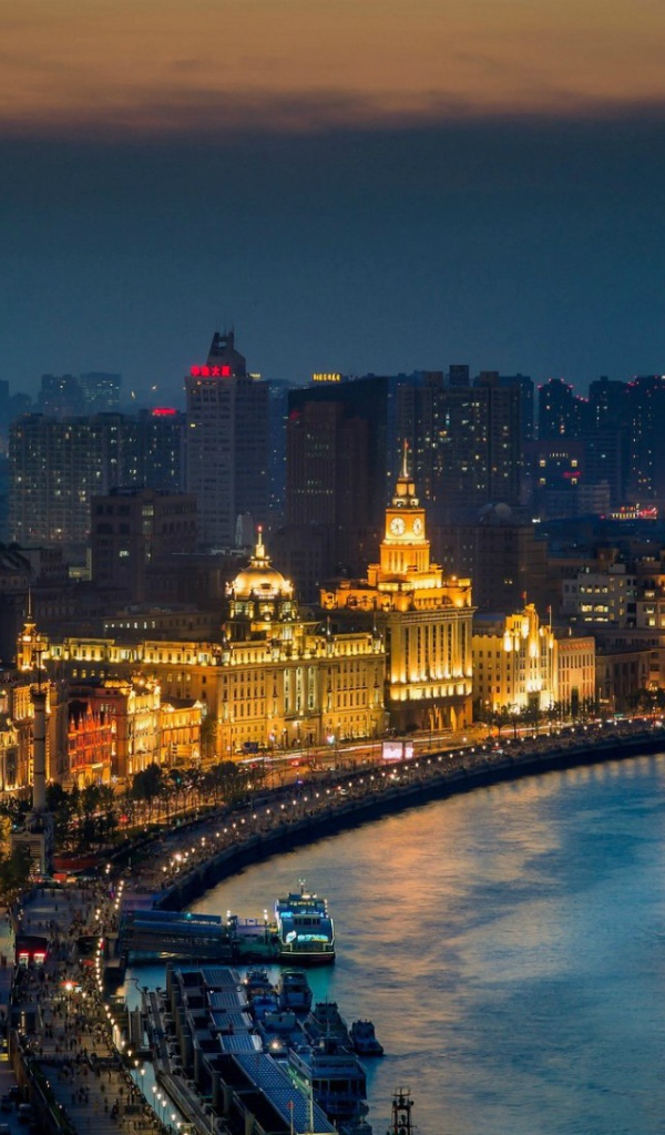 Ночной город Шанхай в Китае