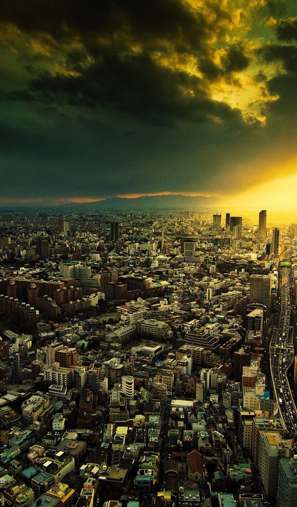 Ночь наступает над огромным городом