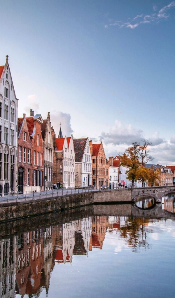 Река в городе Брюгге, Бельгия