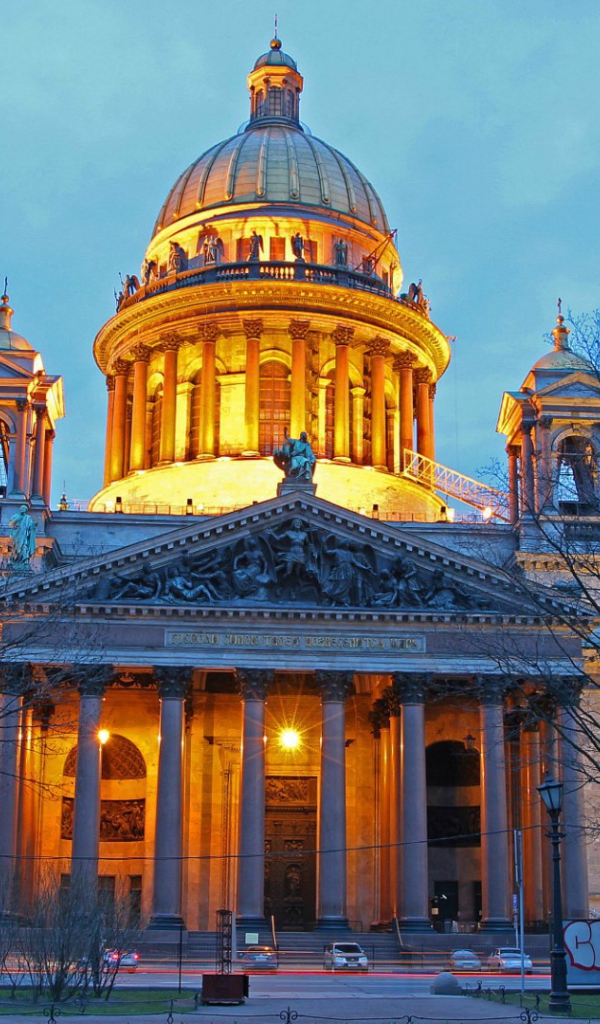 Исаакиевский собор в Санкт-Петербурге