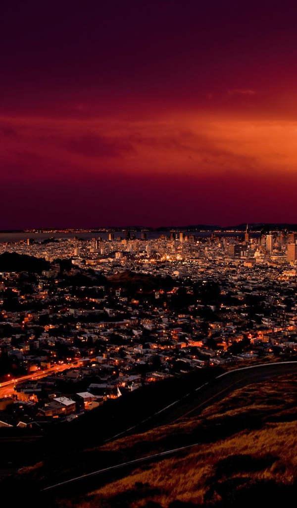 Большой ночной город в Аргентине