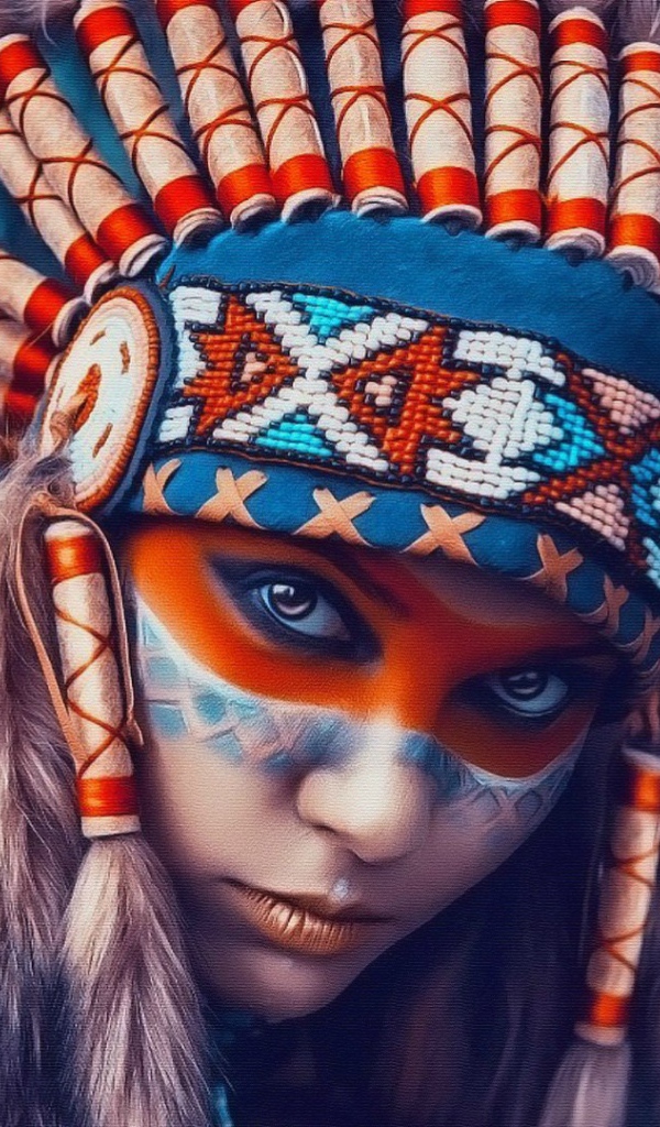 Девушка в наряде индейца