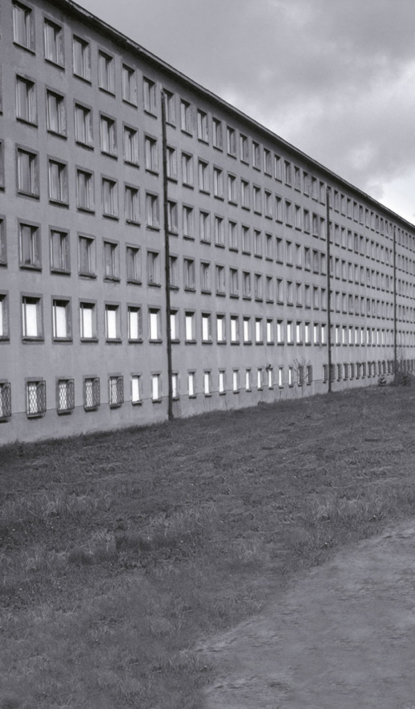 Очень длинный дом