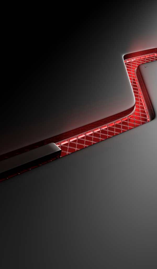 Красная решетка на корпусе компьютера