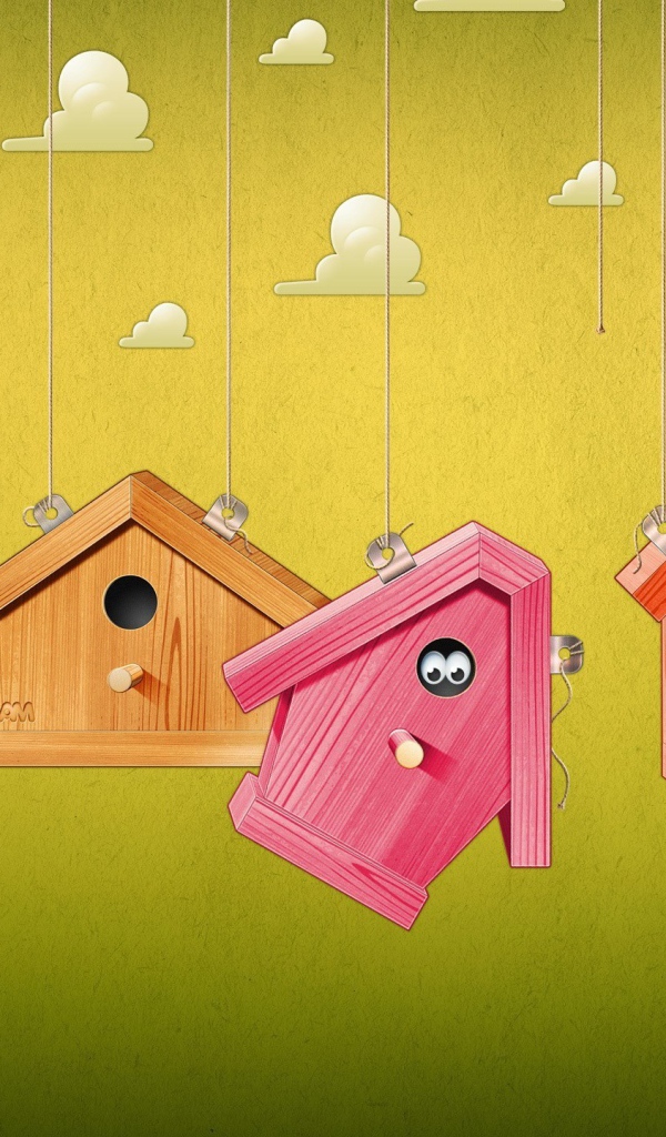 Скворечники на веревках среди облаков