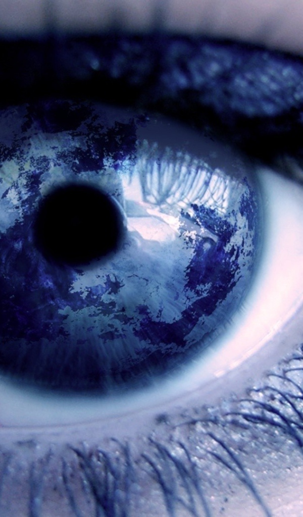 Голубая планета отражается в глазу