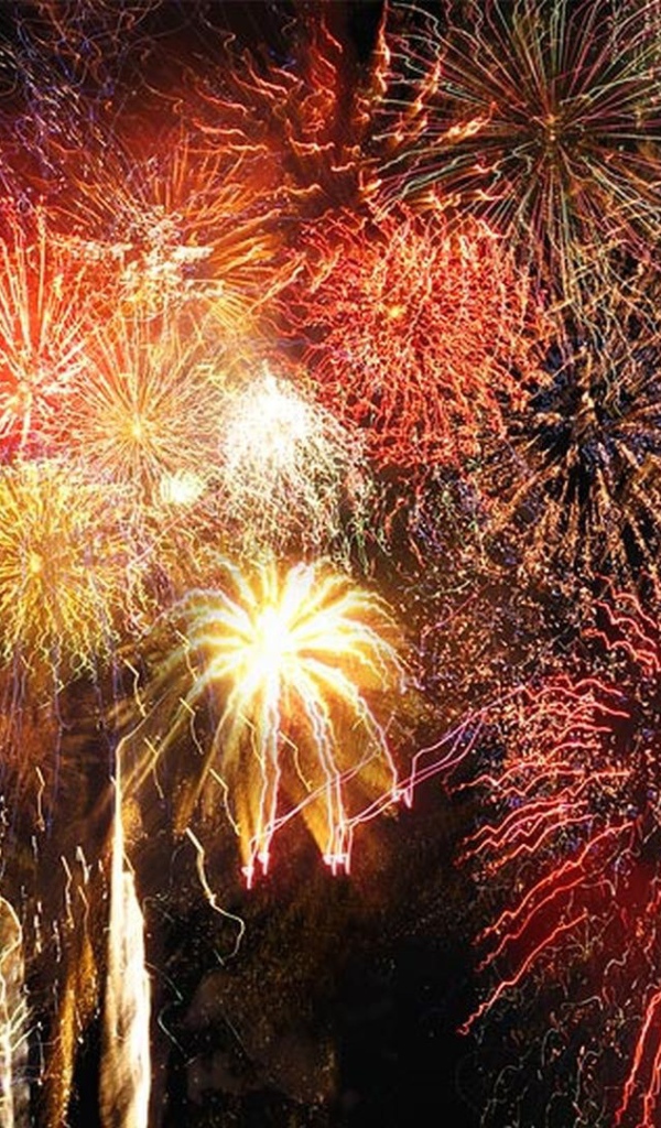 Яркий новогодний фейерверк