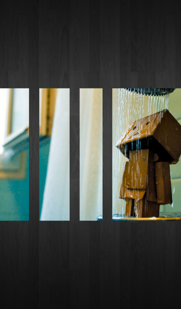 Дандо под душем, черный фон