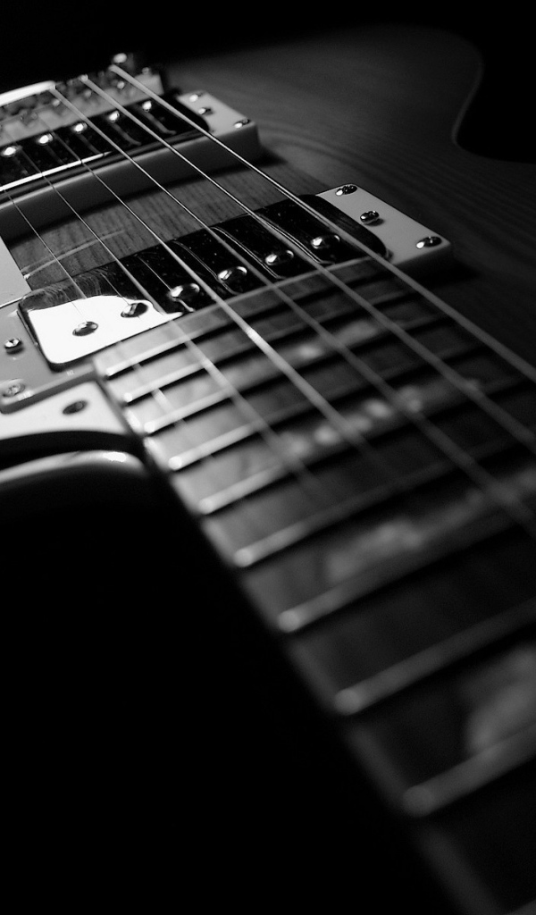 Дека черной гитары