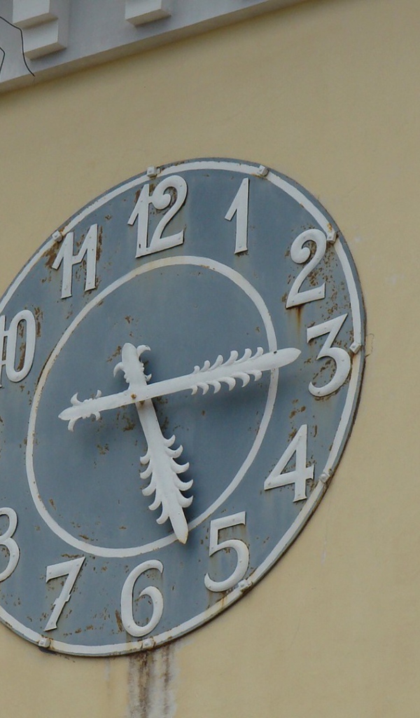 Циферблат уличных часов