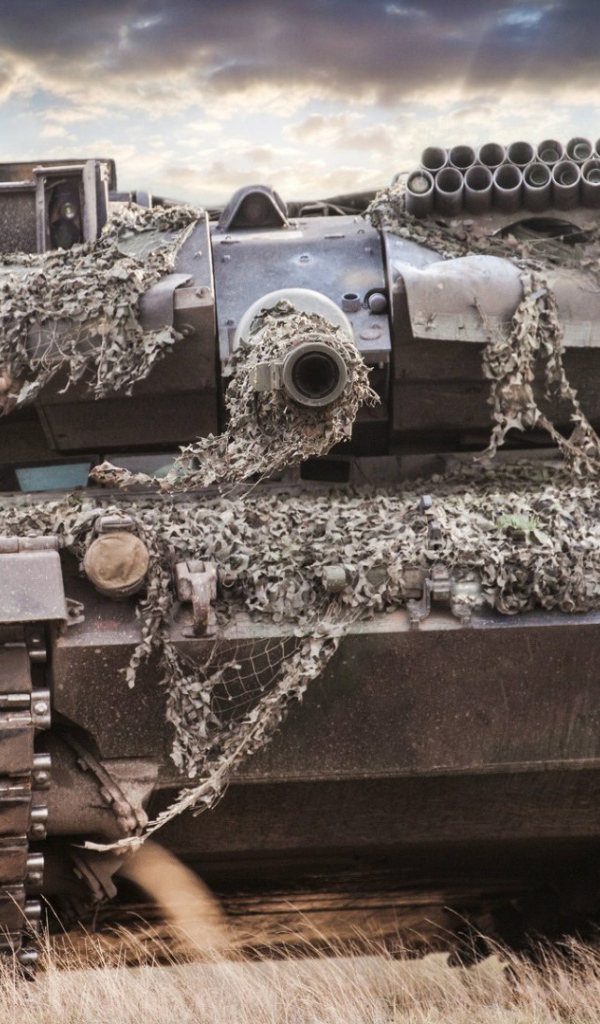 Немецкий танк Leopard 2A6M