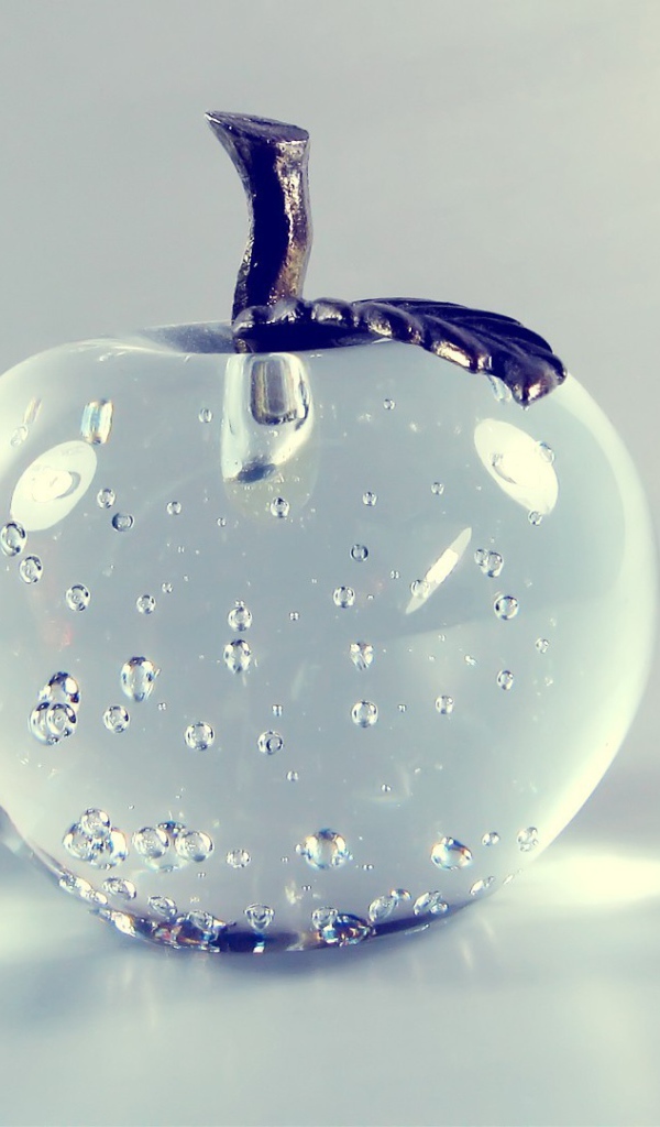 Флакон из стекла в форме яблока