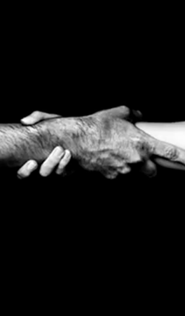 Рукопожатие мужчины и женщины