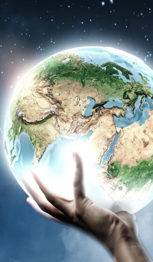 Сияющая земля в руке