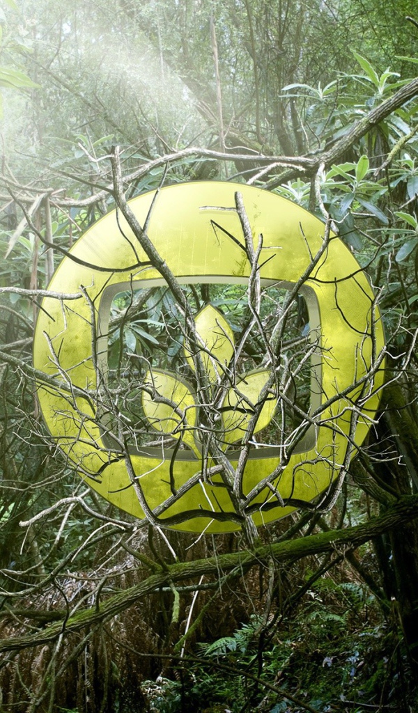 Символ лепестков на фоне зарослей