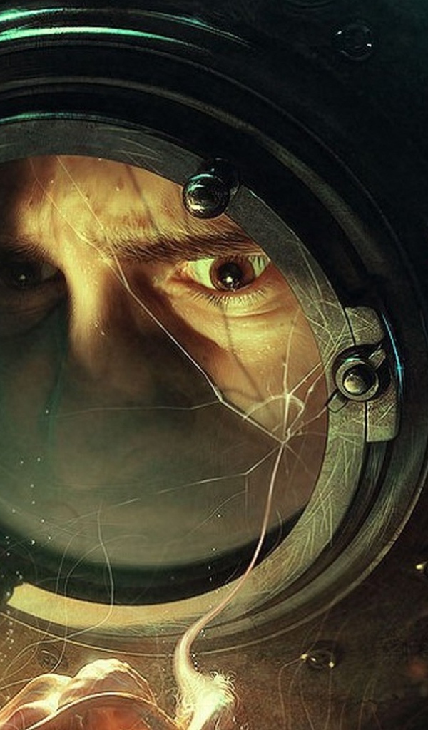 Трещина на стекле шлема водолаза