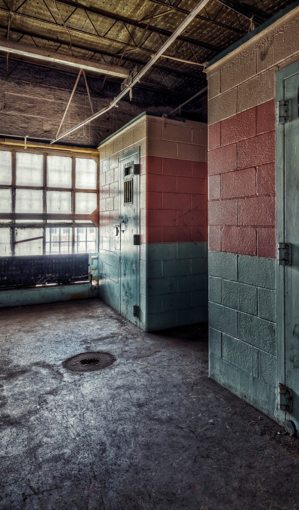 Интерьер старого здания тюрьмы