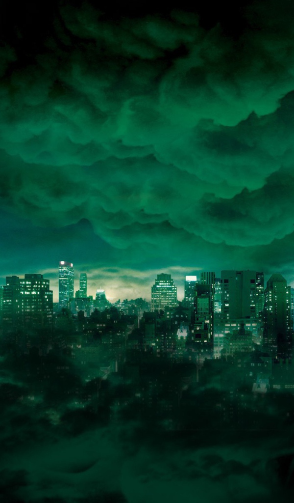 Мегаполис в зеленом тумане