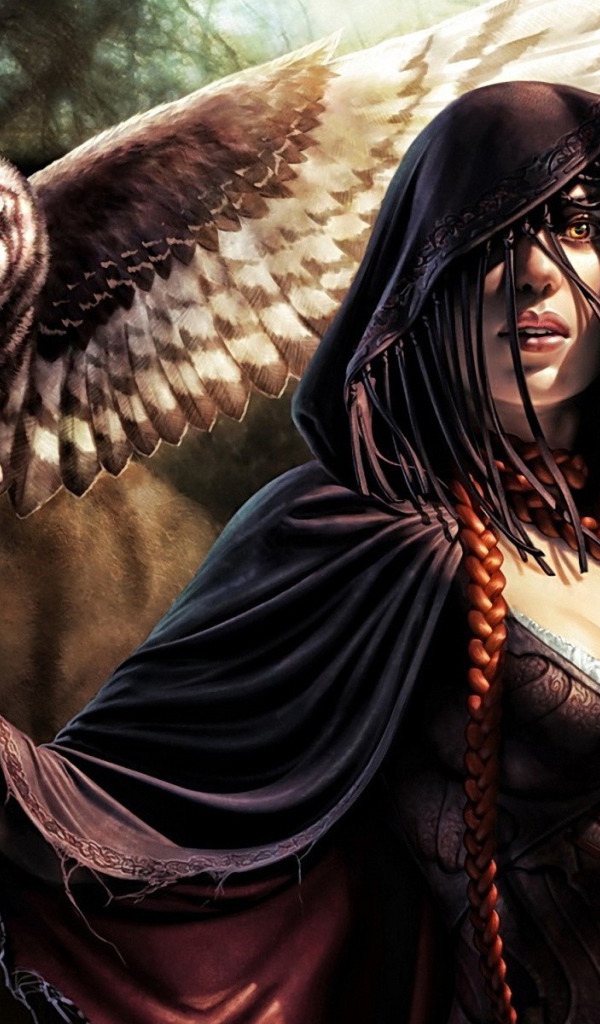 Сова на руке повелительницы диких животных