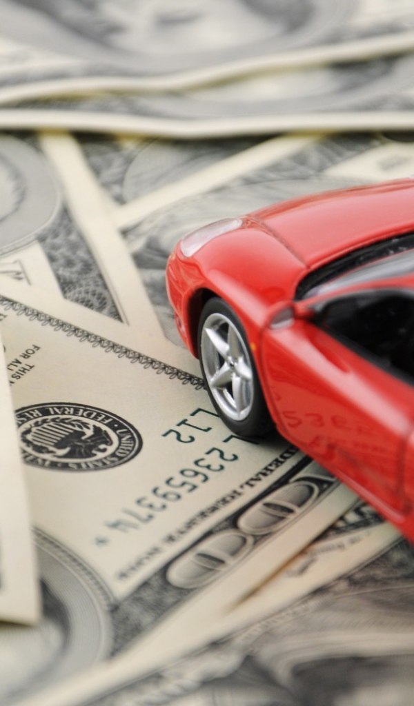 Модель машины на деньгах