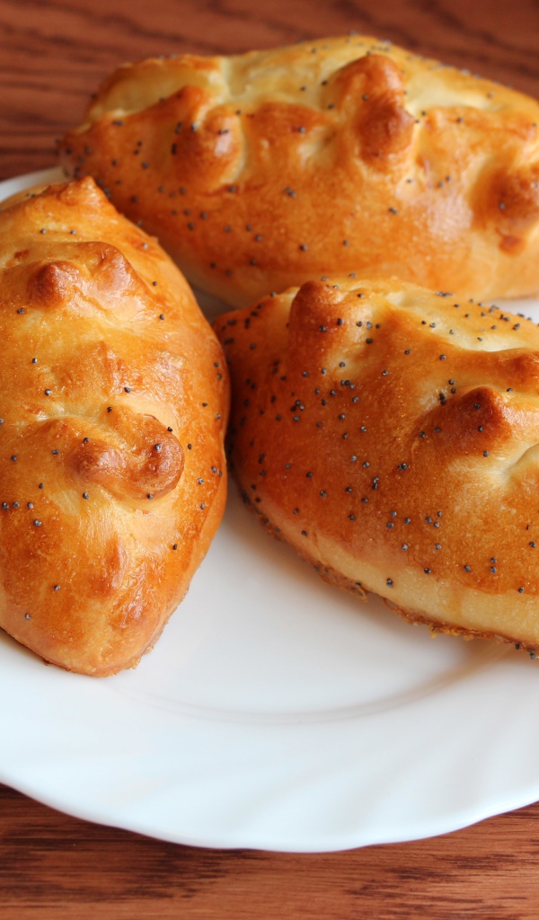 Аппетитные булки с маком