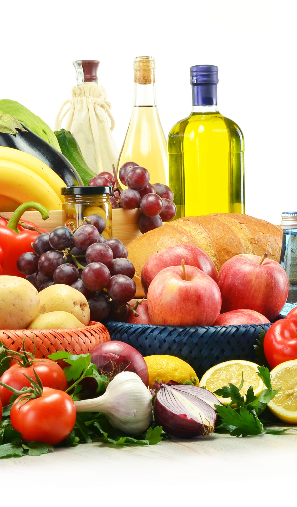 Вино , лимоны и фрукты