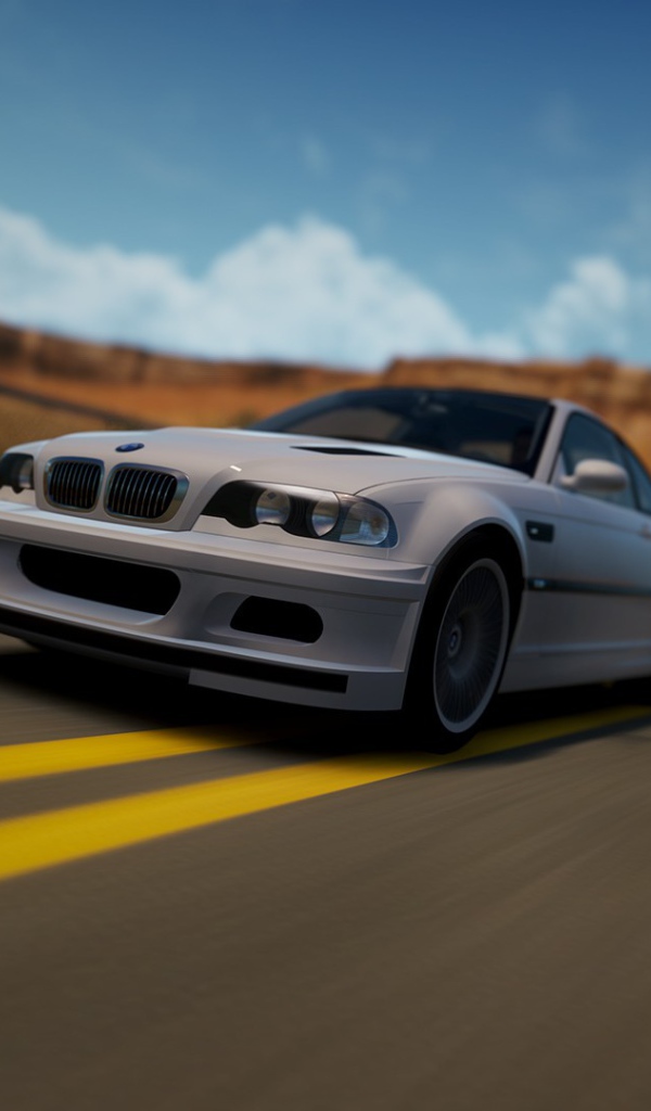 БМВ на трассе в игре Forza Horizon