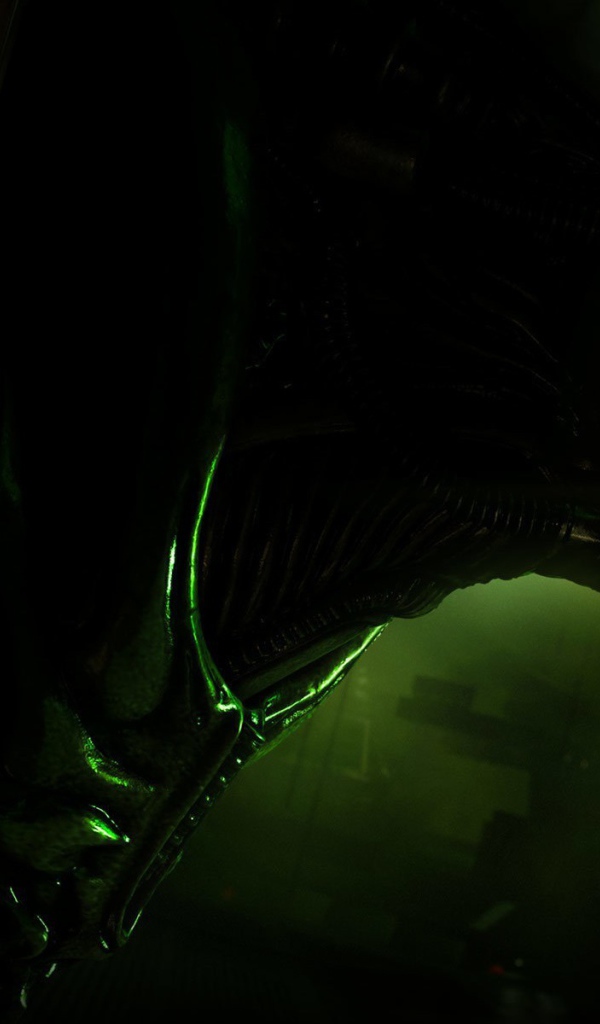 Девушка прячется от пришельца в игре Alien Isolation