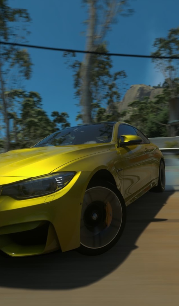 Желтый БМВ в игре Driveclub