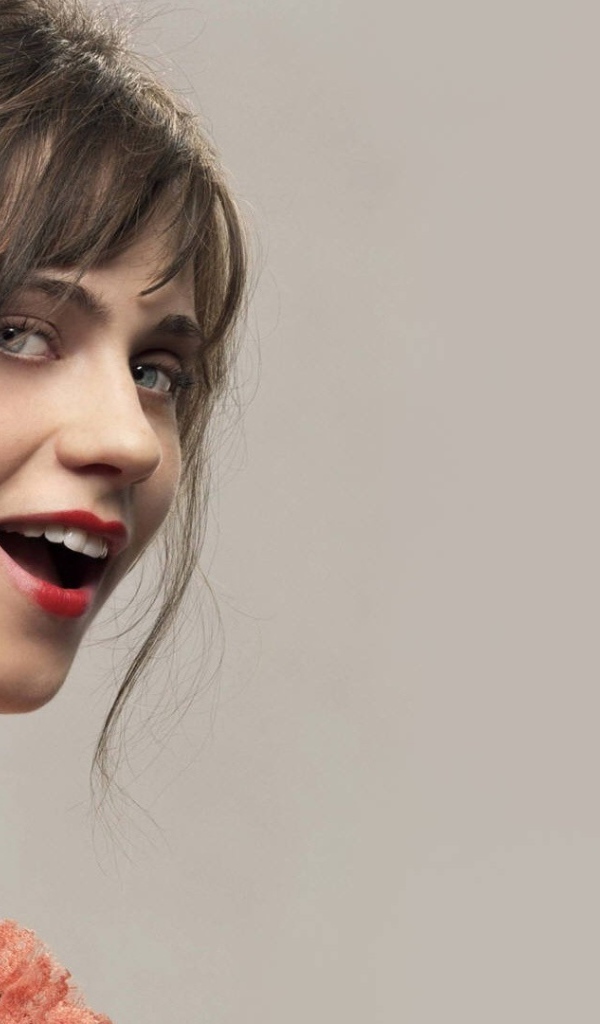 Красивая девушка Зоуи Дешанель