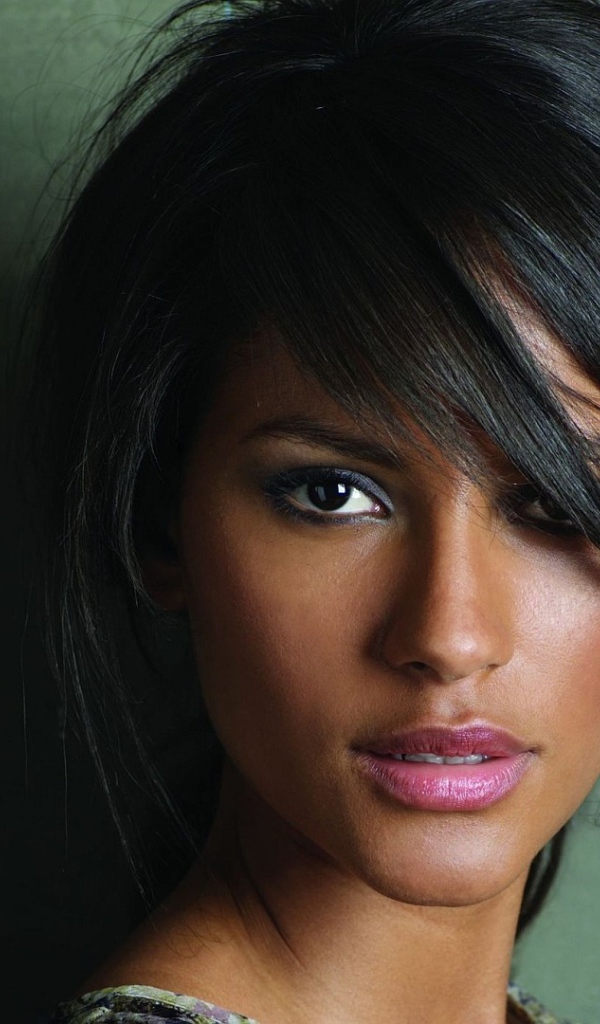 Девушка модель Эмануэла де Паула