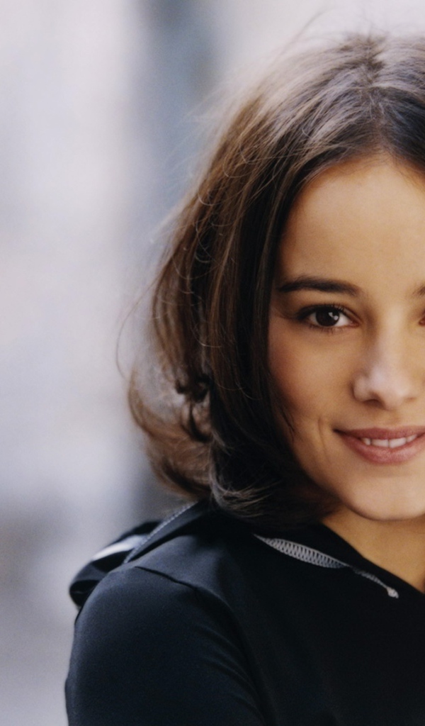 Милая девушка Alizee из Франции