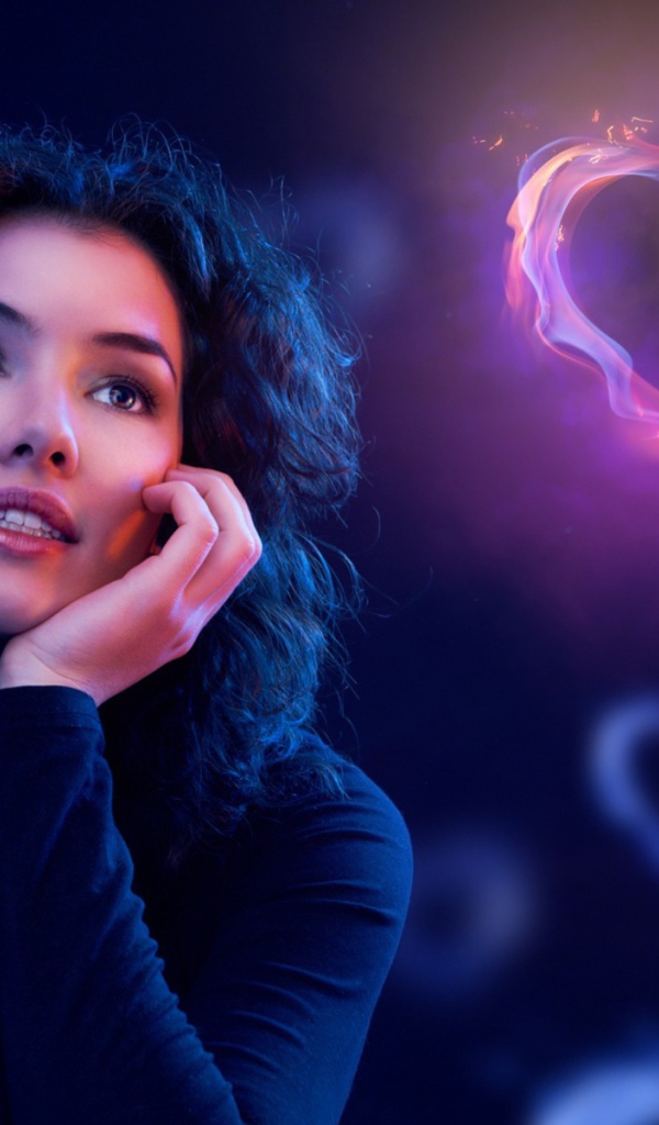 Девушка мечтает о любви