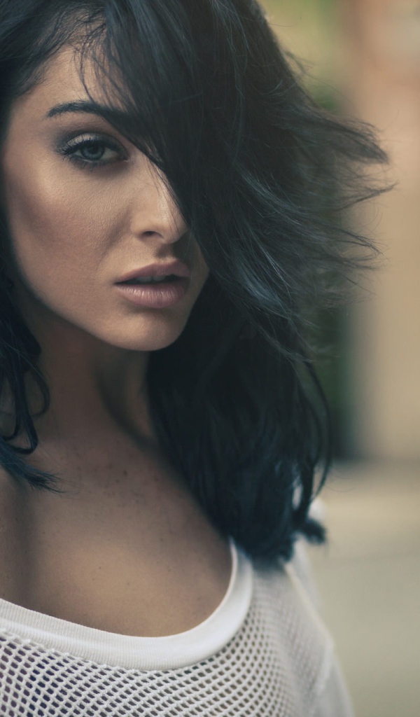 Красивая девушка Таниша Стивенс