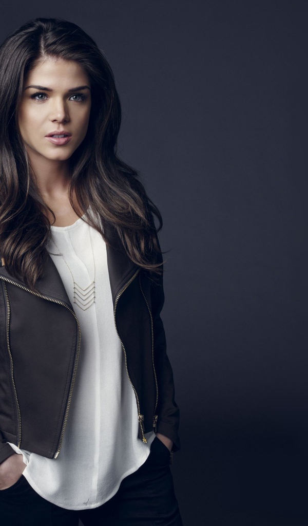 Канадская актриса Мария Авгеропулос