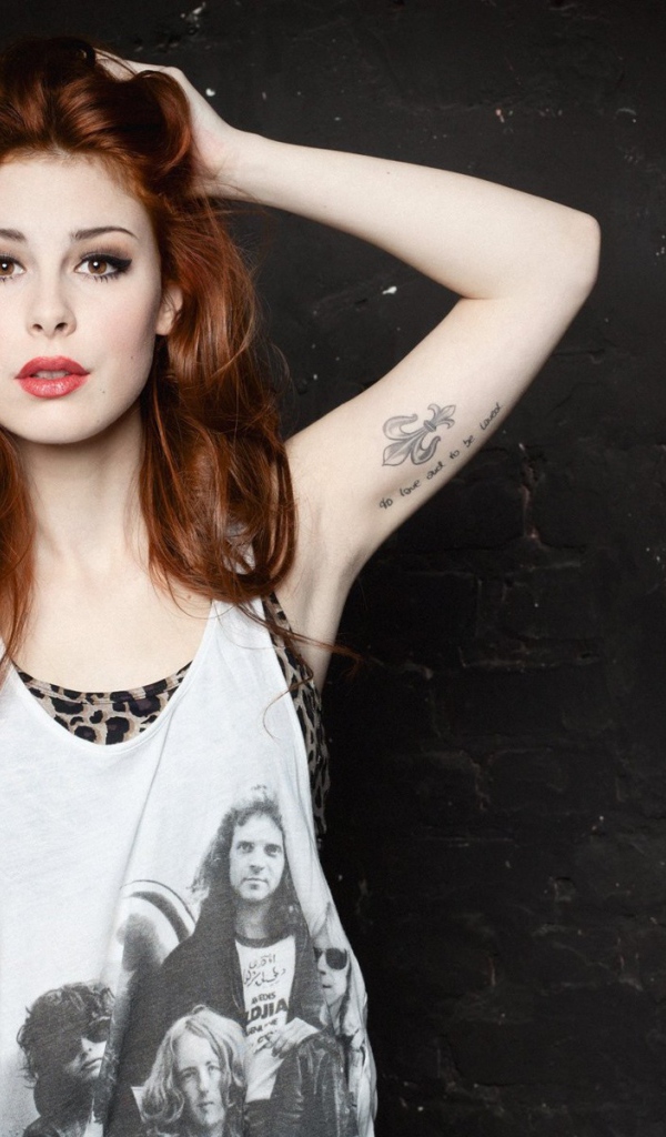 Рыжая девушка Лена Майер-Ландрут