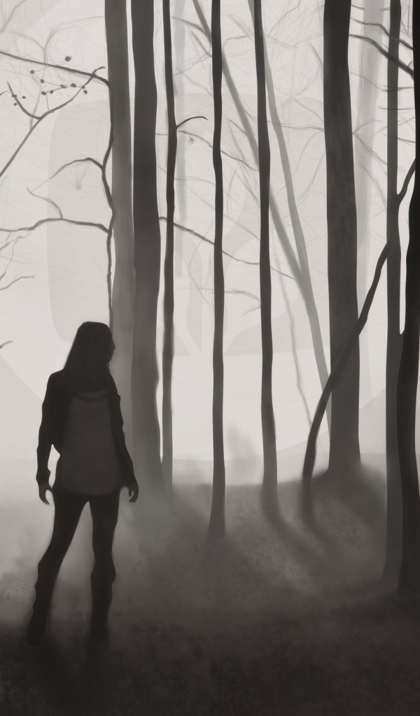 Силуэт девушки в лесу