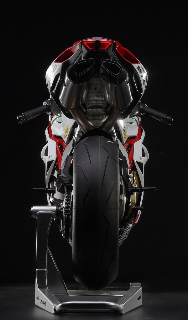 Вид сзади на мотоцикл MV Agusta F4 RC
