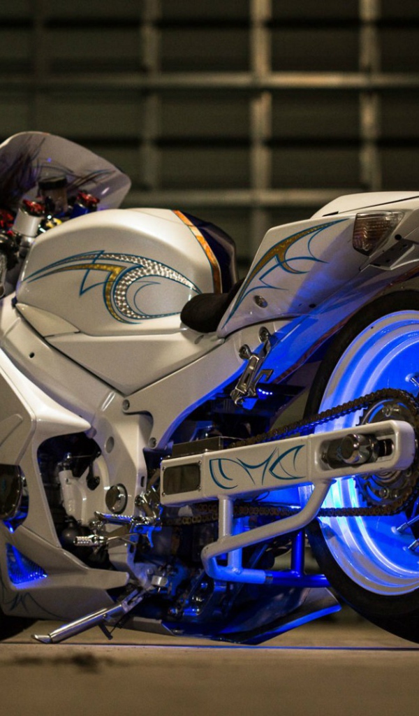 Гоночный мотоцикл Suzuki GSX-R1000