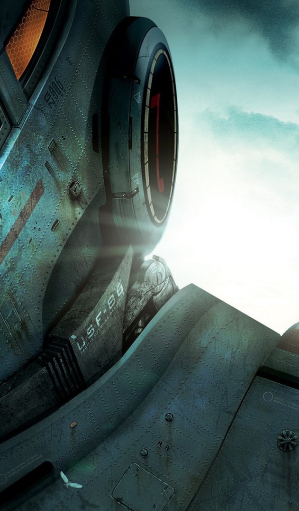 Люди на плече робота в фильме Тихоокеанский рубеж