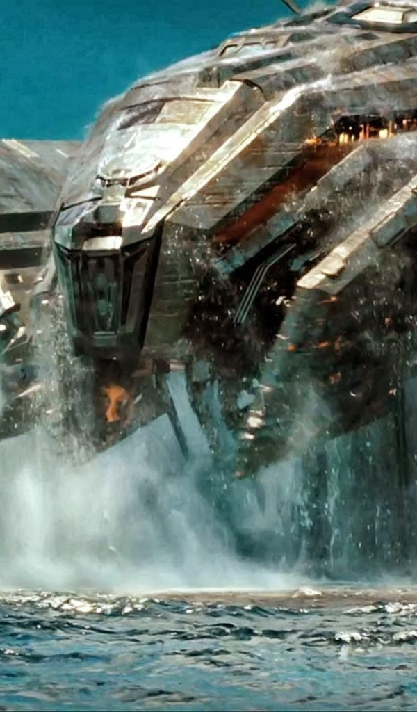 Робот в море из фильма Морской бой