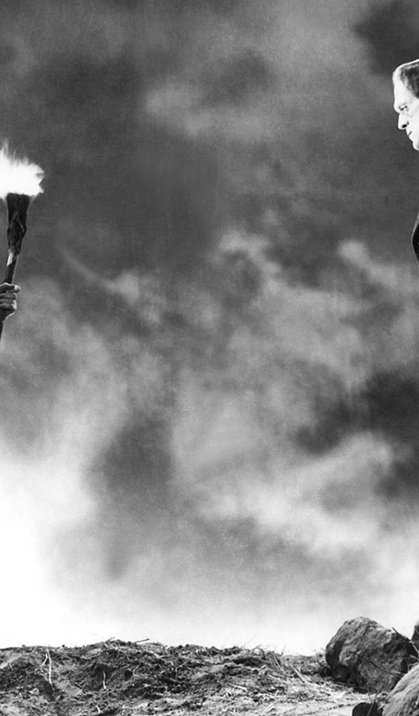 Кадр из старого фильма о Франкенштейне