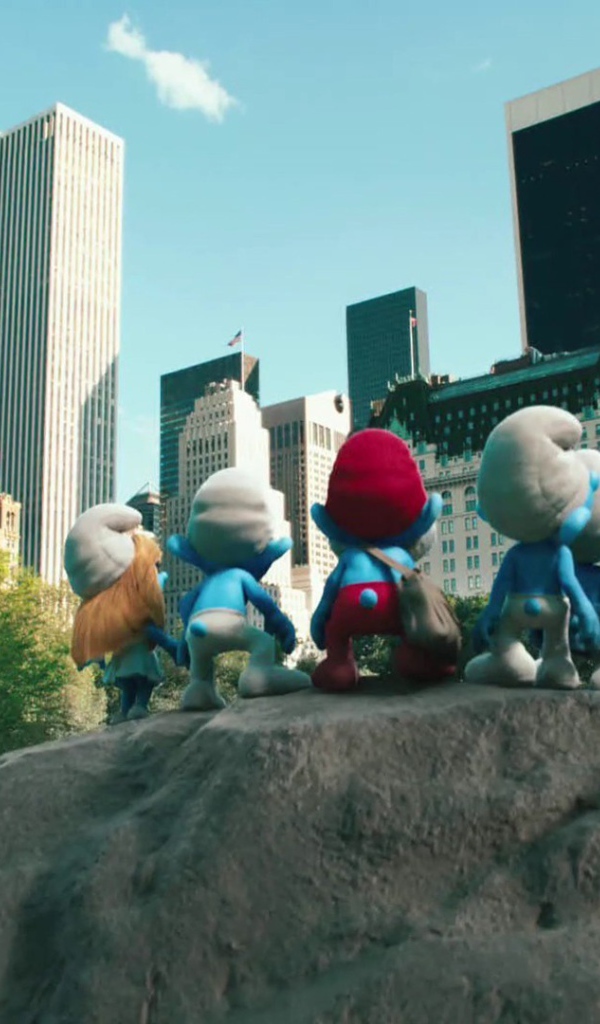 Смурфики смотрят на город