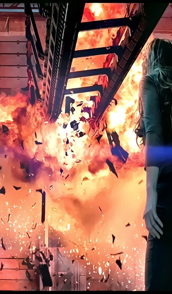 Взрыв в фильме Вспомнить всё