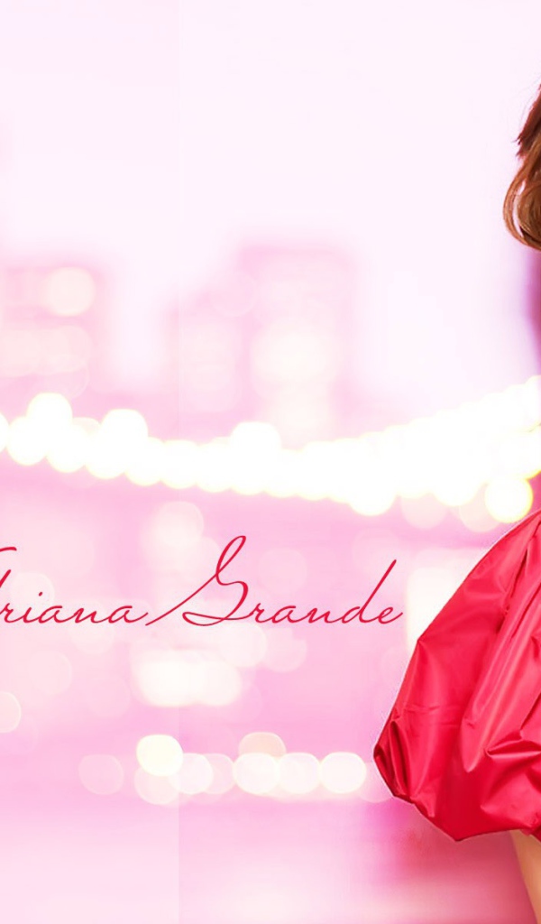 Девушка музыкант Ариана Гранде