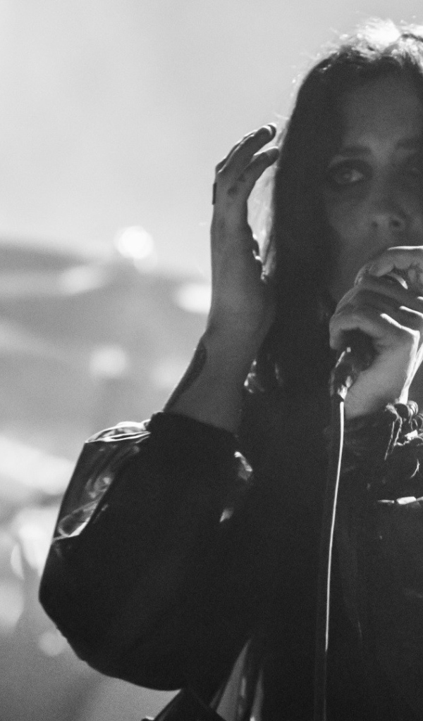 Знаменитая певица Челси Вулф